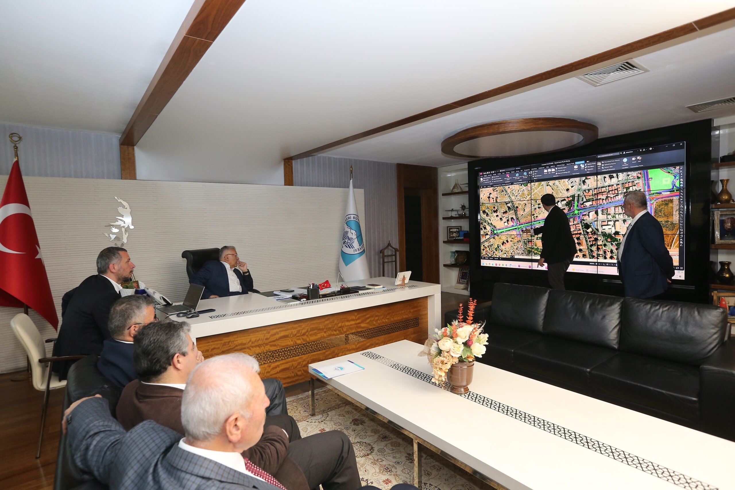 Başkan Büyükkılıç’a Kartal Katlı Kavşağı’yla ilgili bilgi aldı