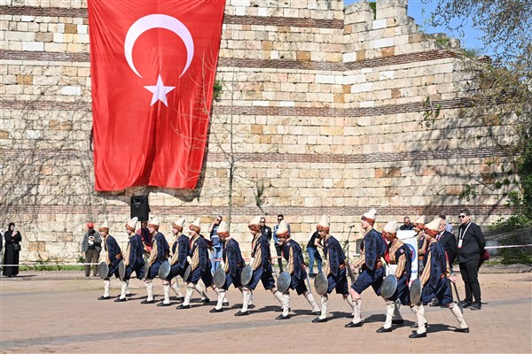 Bursa’nın fethinin 698. yıl dönümü törenle kutlandı