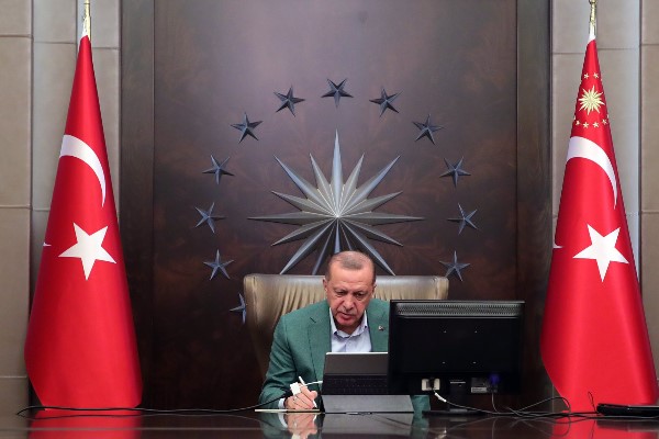 Cumhurbaşkanı Erdoğan, Endonezya Cumhurbaşkanı Widodo ile görüştü