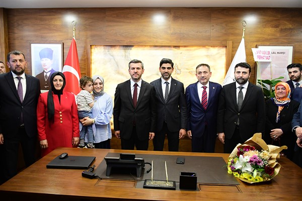 Karabük Belediye Başkanı Çetinkaya görevi devraldı