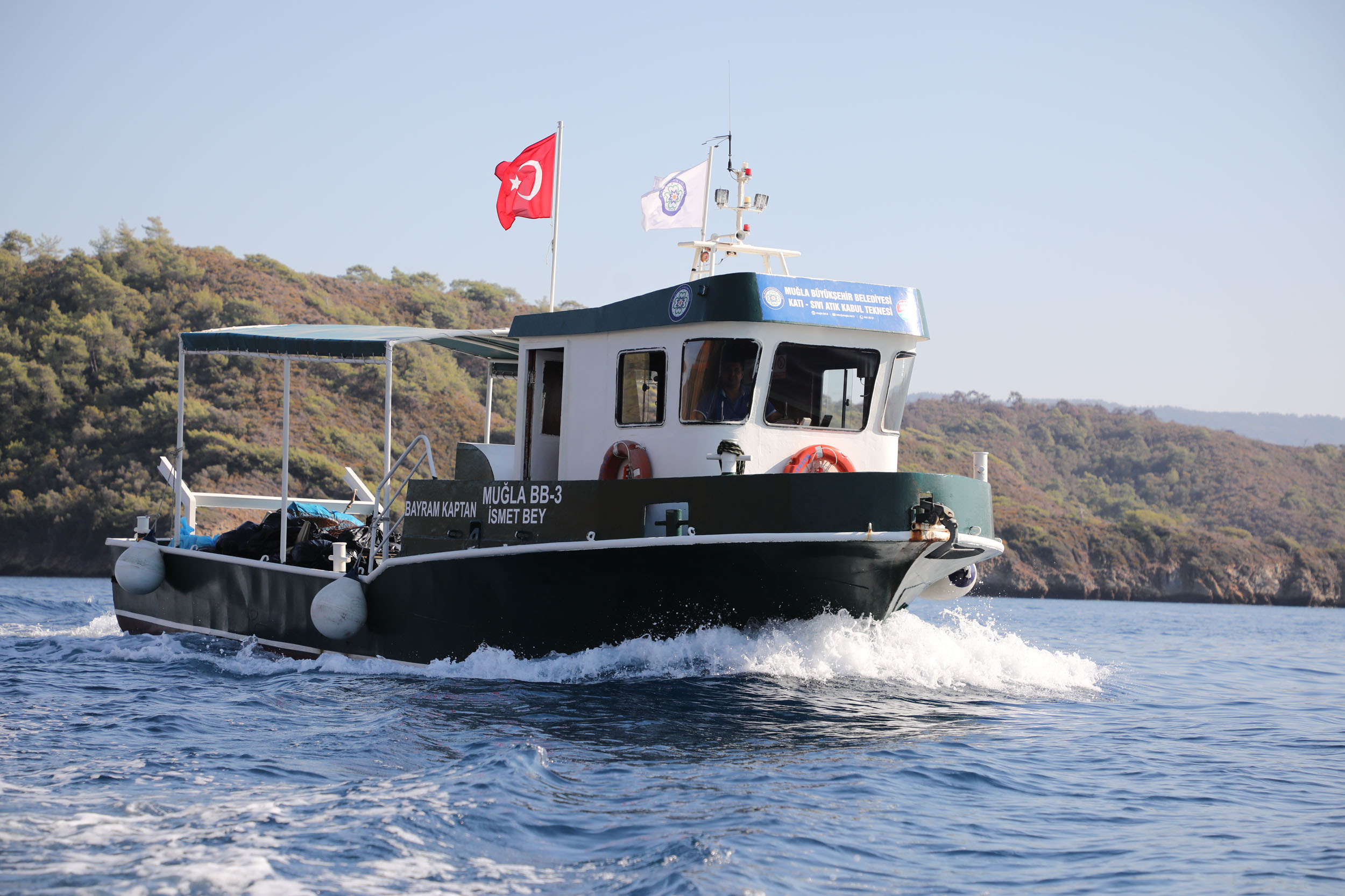 Muğla Büyükşehir Belediyesi’nden 8 atık alım teknesi