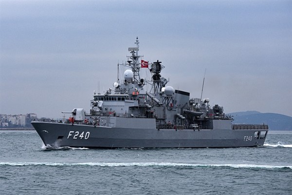 TCG Burgazada birlik teçhizat denetlemesine tabi tutuldu