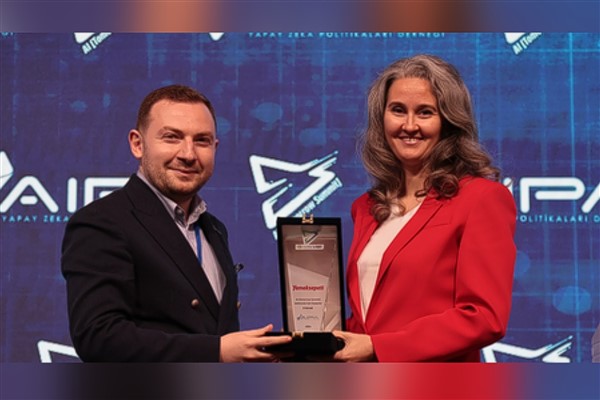 AI Tomorrow Summit 2024’te E-Yemek ödülünün sahibi Yemeksepeti