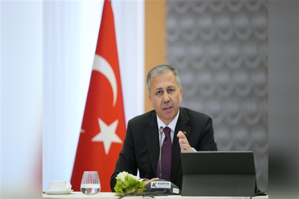 Bakan Yerlikaya, Anayasa Mahkemesi Başkanı Özkaya’yı ziyaret etti