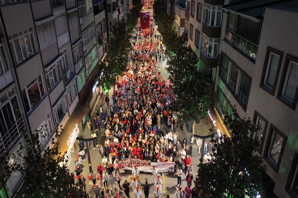 Balıkesir’de 19 Mayıs Fener Alayı ile kutlandı