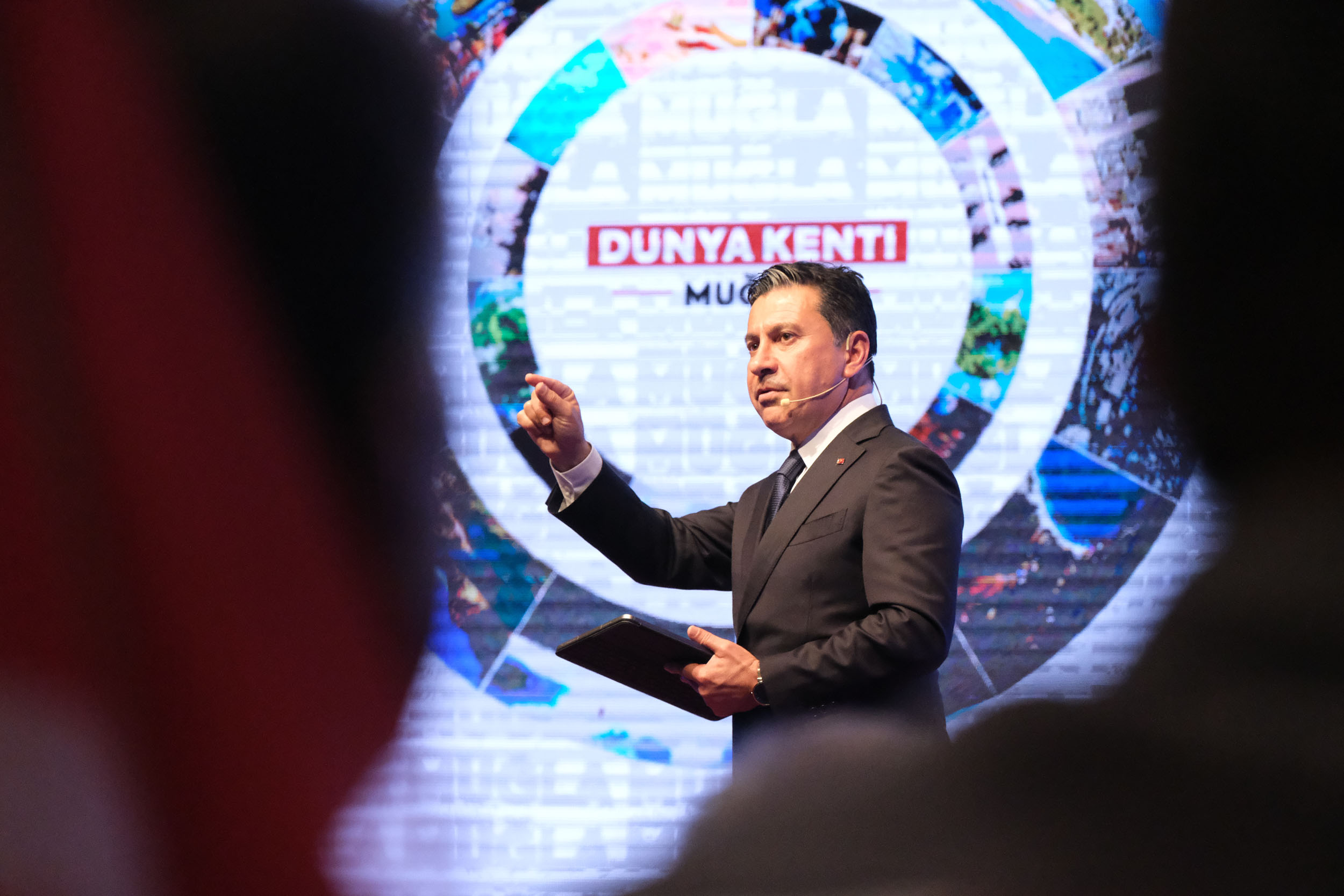 Başkan Aras’tan dünya kentlerinin başkanlarına mektup