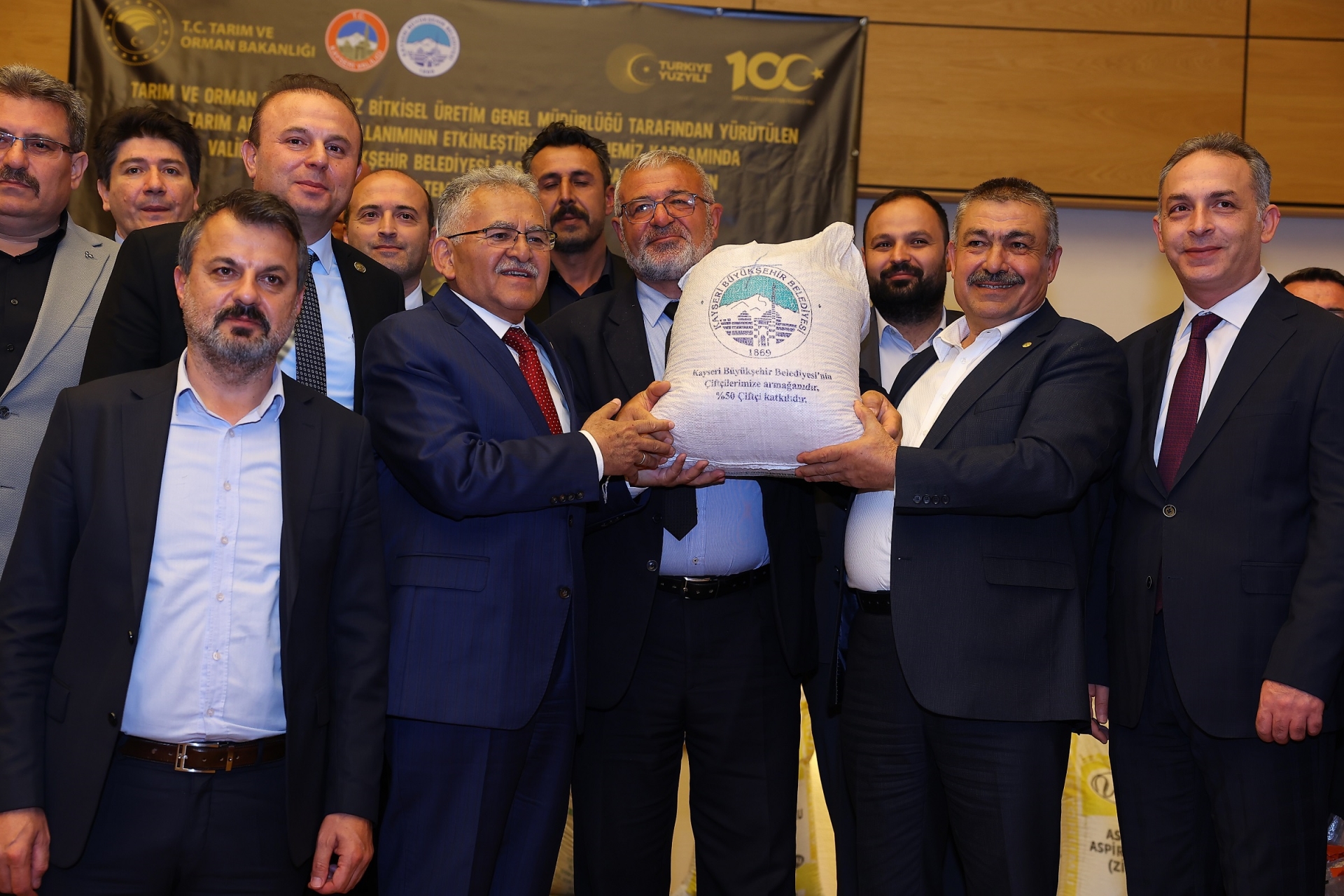 Başkan Büyükkılıç: Çiftçinin en güçlü destekçisi olarak Türkiye’ye örnek oluyoruz