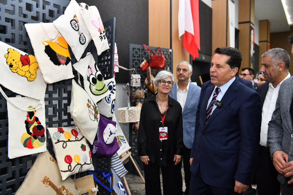 Başkan Özer: Biz kadınların her zaman emrinde olacağız