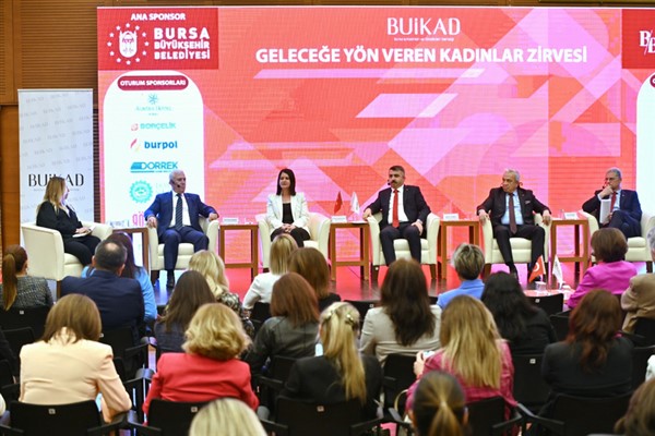 Bozbey: Kadınlar, toplu taşımada durak gözetmeksizin istediği yerde inebilecek