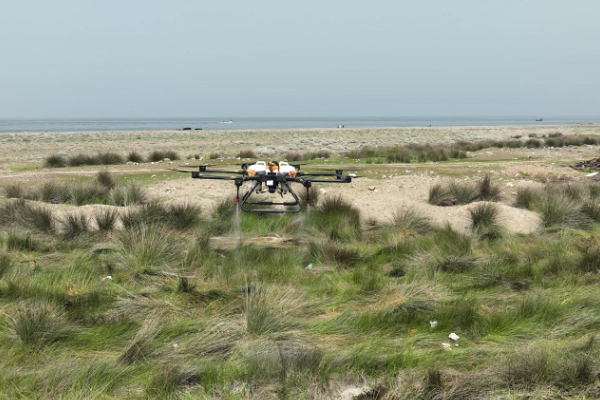 Bursa Büyükşehir Belediyesi’nin sineklerle mücadele çalışmaları sürüyor