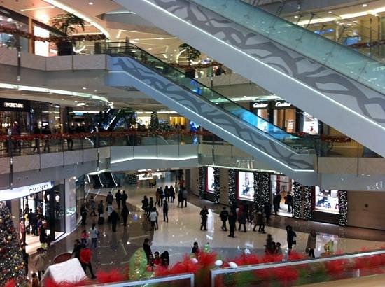 Çinli sosyal medya şirketleri “zenginliği gösteren, paraya tapan” paylaşımları kaldırıyor