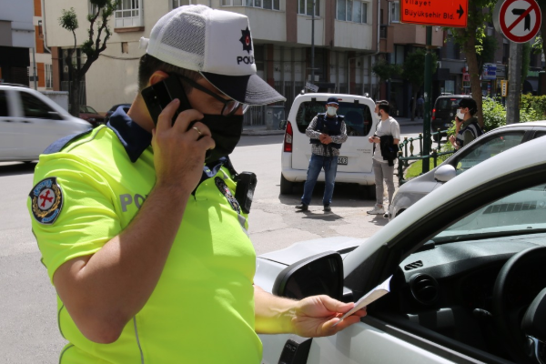 Eskişehir’de trafik polislerine güvenli sürüş eğitimi verildi