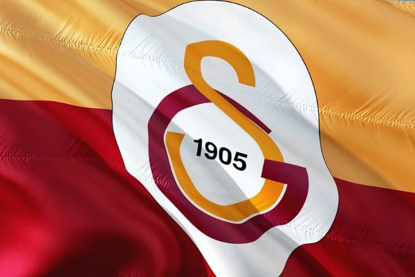 Galatasaray’ın yeni başkanı yeniden Dursun Özbek oldu