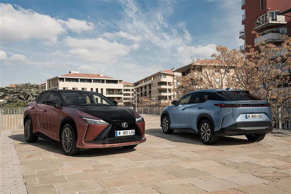 Lexus tam elektrikli RZ 450e’yi Türkiye’de satışa sundu