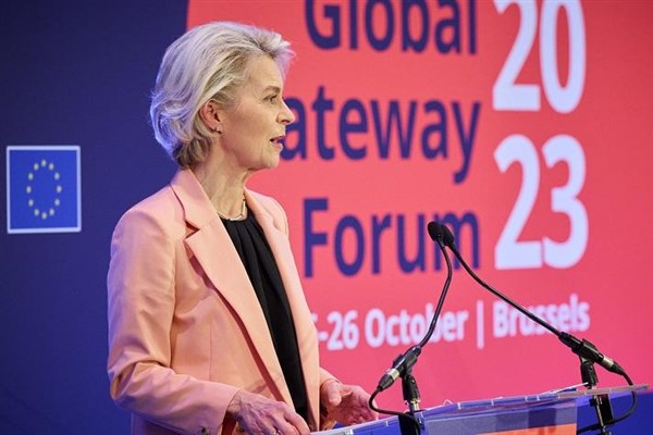 Leyen: İhtiyaç sahibi Filistinlilere insani yardım sağlamaya devam edeceğiz