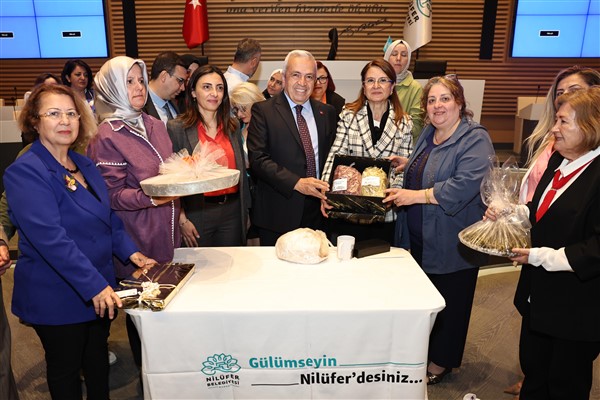 Mahalle kadın derneklerinden Başkan Özdemir’e ziyaret