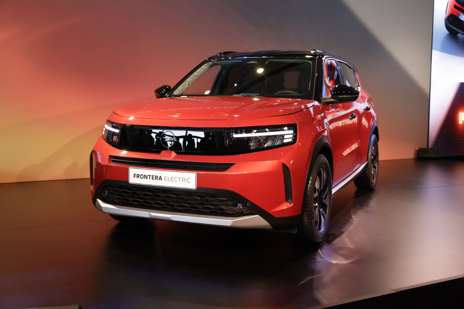 Opel yeni SUV modeli Frontera’yı İstanbul’da dünyaya tanıttı