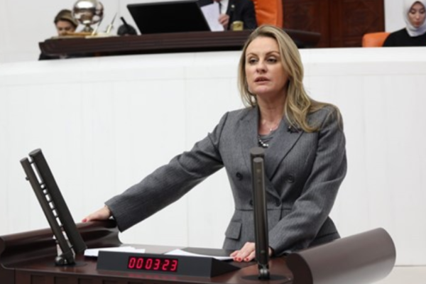 Ösen: Bugün gençlere gerekli değeri vermeyen bir toplumun yarınlardan da umudu olamaz