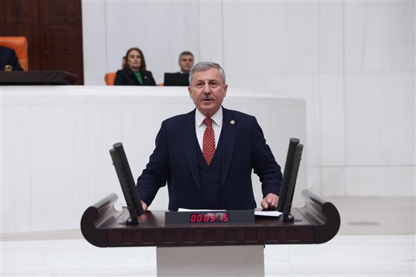 Özdağ: Hayvan ve gıda ürünleri ithalatında Türkiye dünyada başı çekiyor