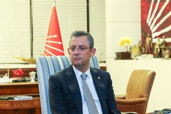 Özgür Özel’den Mete Gazoz’a kutlama mesajı