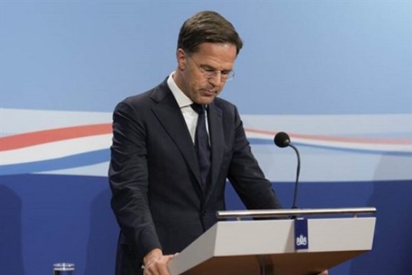 Rutte, Surinam Cumhurbaşkanı Santokhi ile görüştü