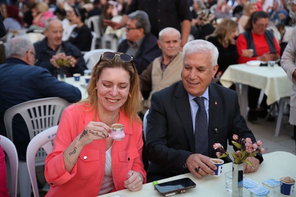 Tarihi Hanlar Bölgesi’nde ‘kahve buluşması’