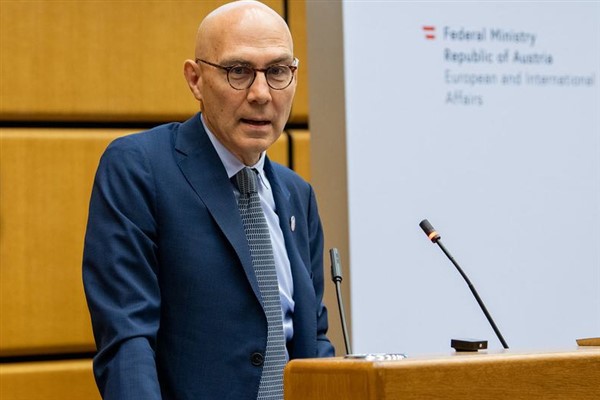 Türk: Herkes için sürdürülebilir kalkınma hakkına öncelik vermeliyiz