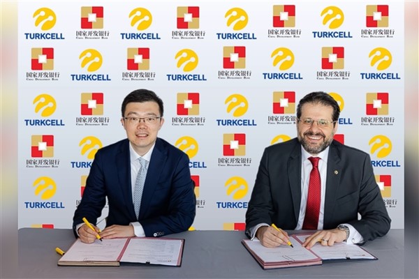 Turkcell ve Çin Kalkınma Bankası 300 milyon euro’luk kredi anlaşması ön protokolü imzaladı