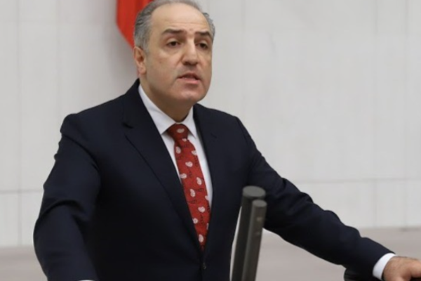 Yeneroğlu: Etki ajanlığı düzenlemesinde Putin Rusya’sı örnek alınmış