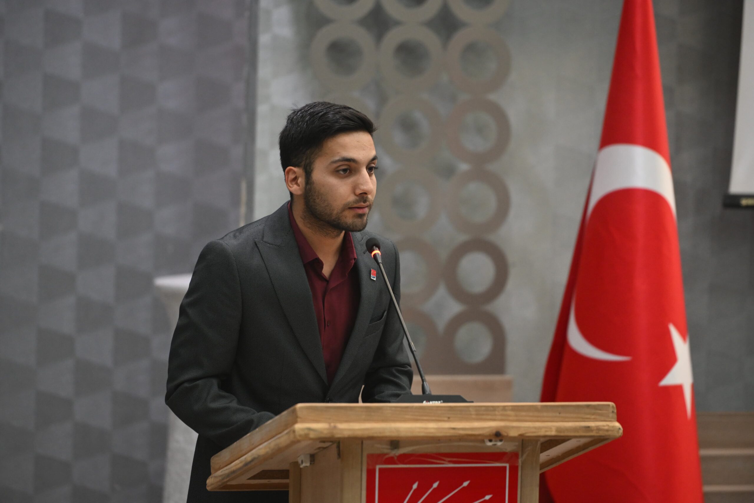 CHP Bornova İlçe Başkan Yardımcısı Bedran Özel: “Değişim Gençlerden Başlar”