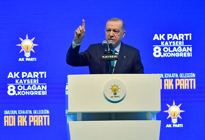 Cumhurbaşkanı Erdoğan’dan Terör Örgütlerine Net Mesaj: ‘Ya Silahlar Gönüllü Bırakılacak, Ya da Zorla Bıraktırılacak’