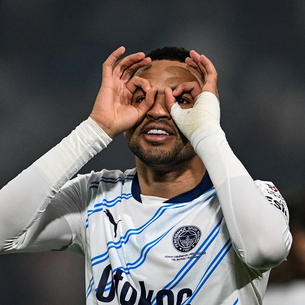 Fenerbahçe Farklı Kazandı Puan Farkını Altıya İndirdi