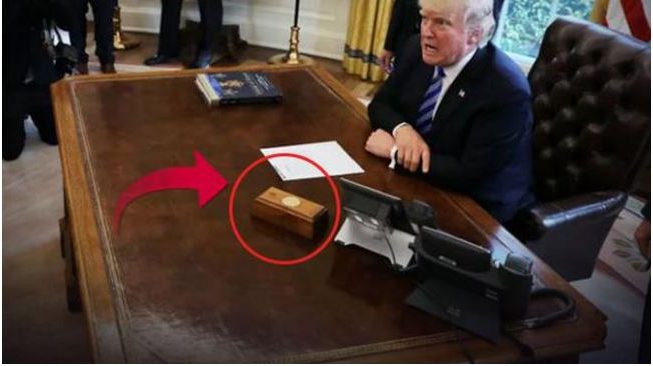 TRUMP’IN YENİ OFİSİNDEKİ KIRMIZI DÜĞME