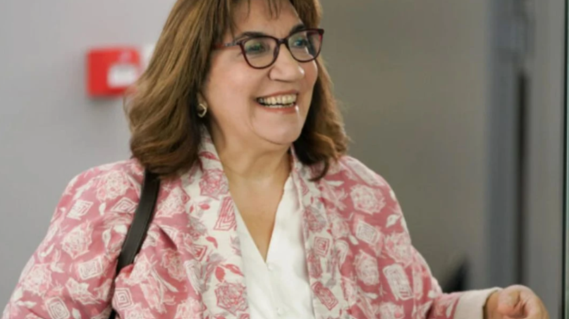 Ünlü Oyuncunun Oğlu Uçakta Zehirlendi!