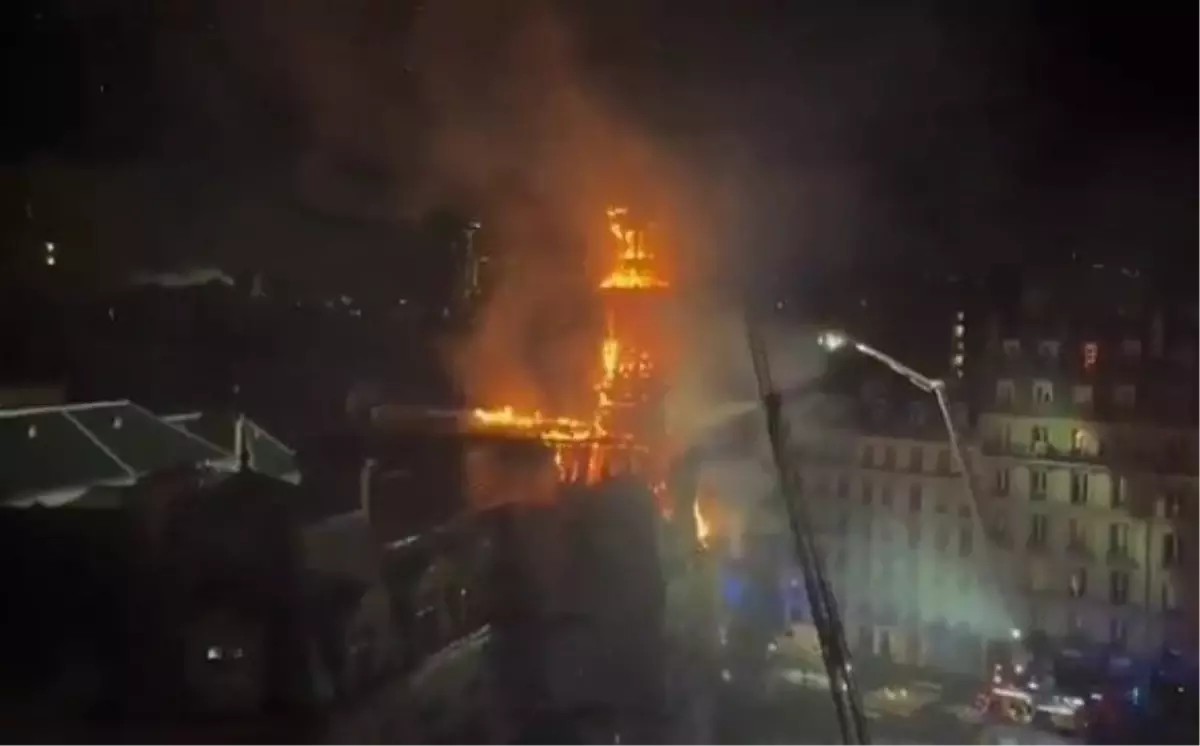 Paris’in 12. Bölgesinde Yangın!