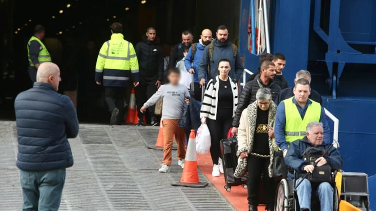 Depremler Azaldı Mı? Santorini Halkı Geri Mi Dönüyor?