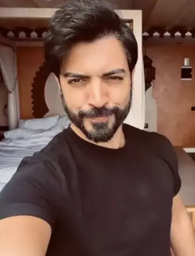 Yusuf Güney’den Yeni Kehanet! Ünlü Oyuncu Destek Verdi…