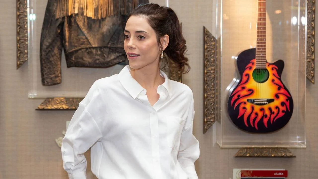 Cansu Dere’den Ayşe Barım Açıklaması!