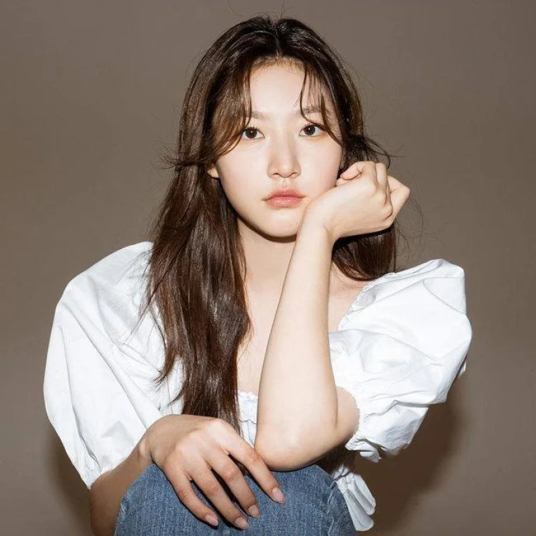 KORELİ ÜNLÜ OYUNCU KİM SAERON EVİNDE ÖLÜ BULUNDU