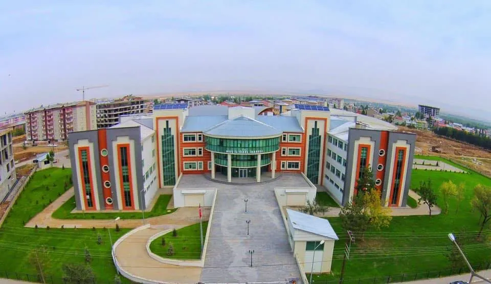 MUŞ’ta Kaçak Yapılara Sıkı Denetim! Yeni Yasal Önlemler ve Muhtarlara Sorumluluk