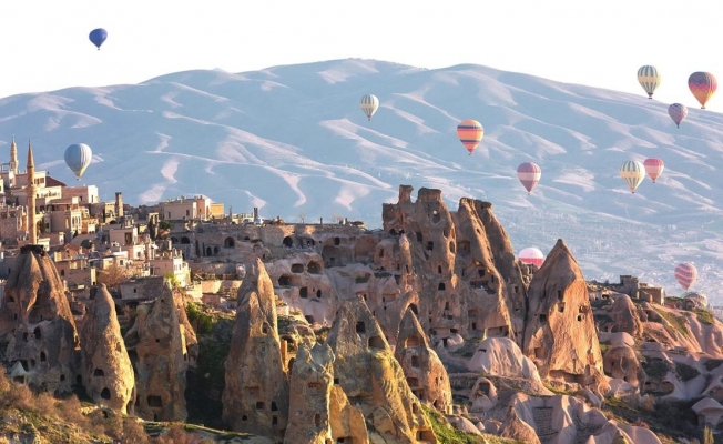 BÜYÜLÜ ATMOSFERİ İLE KAPADOKYA