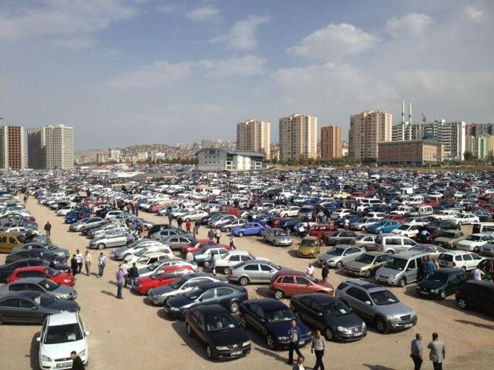 Suriyeliler Neden Oto Pazarlarına Akın Etti?