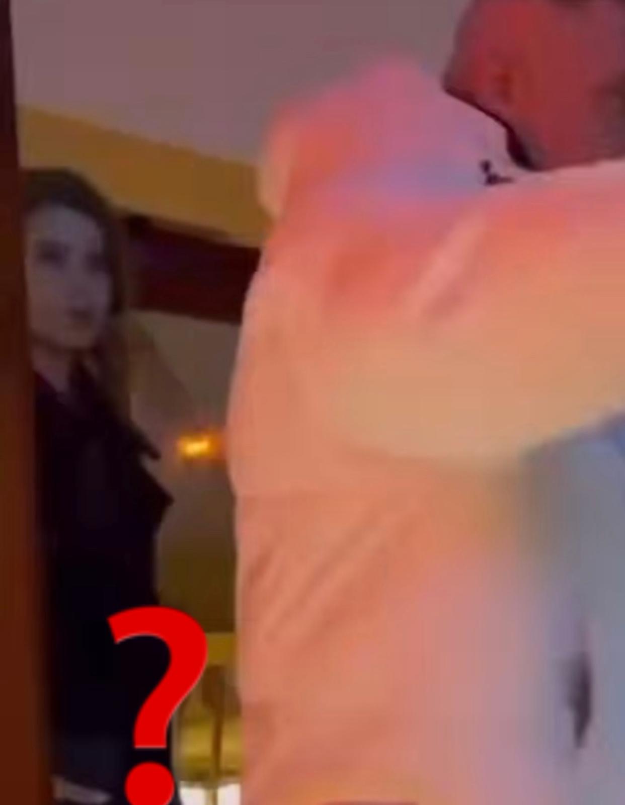 BEREN SAAT HAMİLE Mİ?