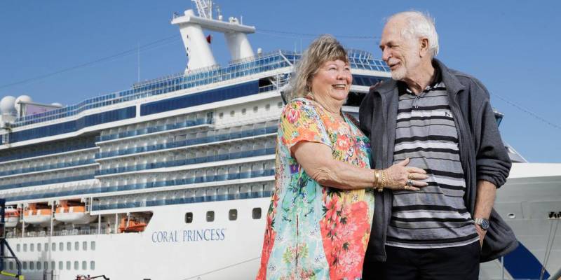 HUZUR EVİ ÇOK PAHALI DEDİLER 500 GÜNLÜK TATİLE ÇIKTILAR: MARTY VE JESS ÇİFTİNİN HAYATI