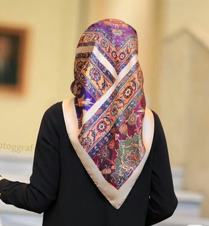 KKTC’de Okullarda Başörtü Serbest Bırakıldı