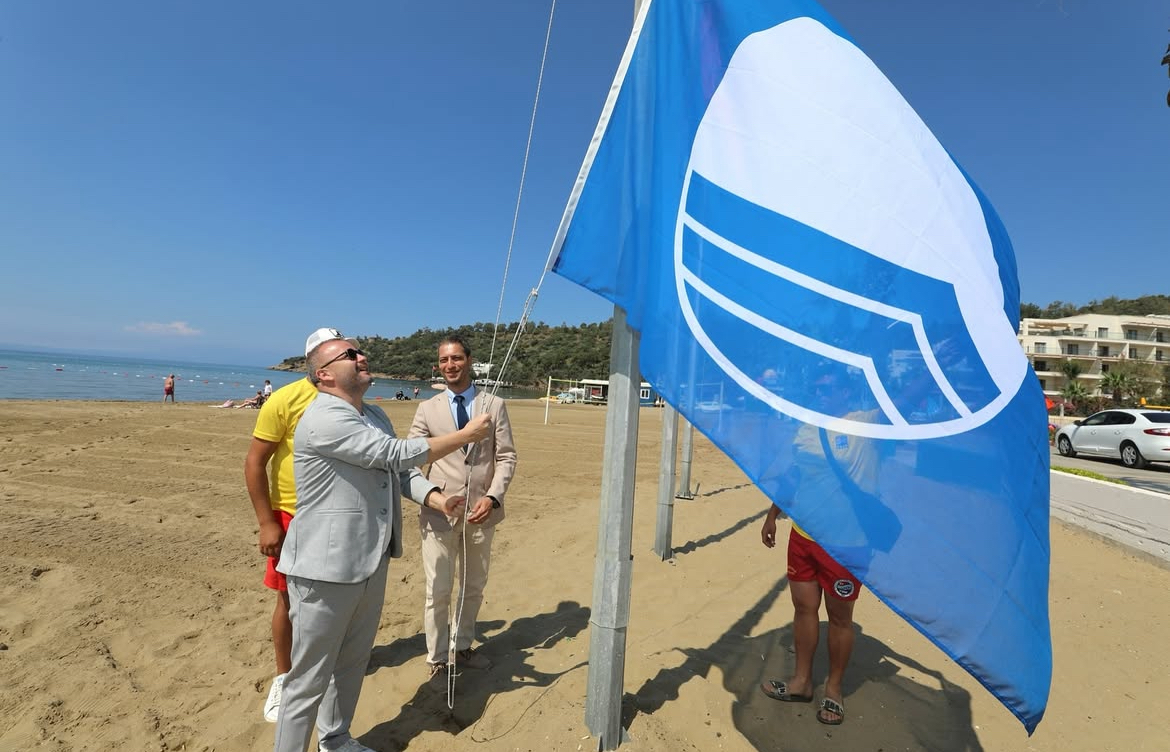 Özdere’de Mavi Bayrak Göndere Çekildi!