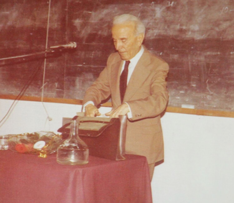 TÜRK-İSLAM SENTEZİNİN FİKİR BABASI : İBRAHİM KAFESOĞLU