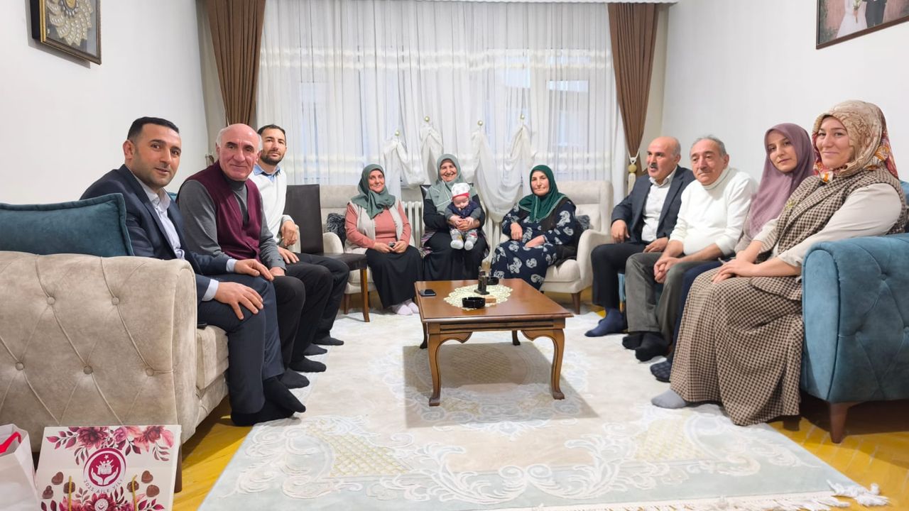 Erzurum’da 4 kuşak aileler iftarda buluşturuldu