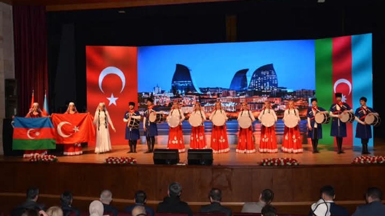 Azerbaycan-Türkiye Kültür Gecesi