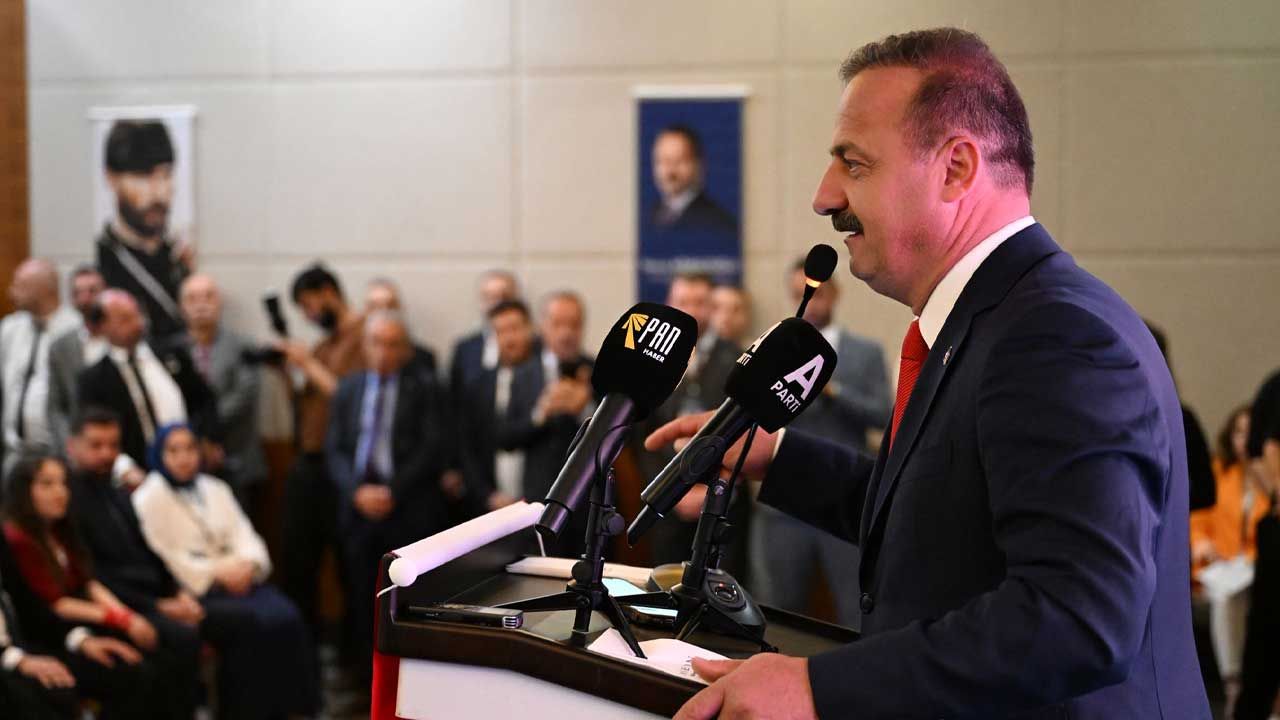 Yavuz Ağıralioğlu, Samsun’da gençlerle buluştu: “Gençlik, milletin anahtarıdır, Lozan bu memleketin tapusudur”